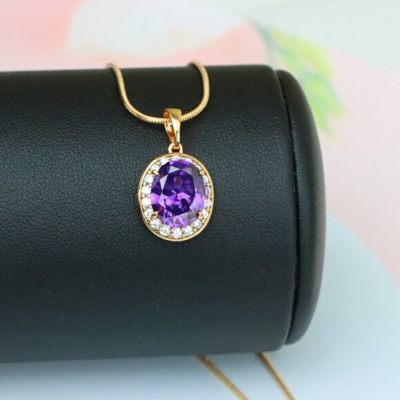 "Oval Purple Pendant with White Crystal Halo in Rose Gold Setting, XPPT1622 - Picture 4 of 12